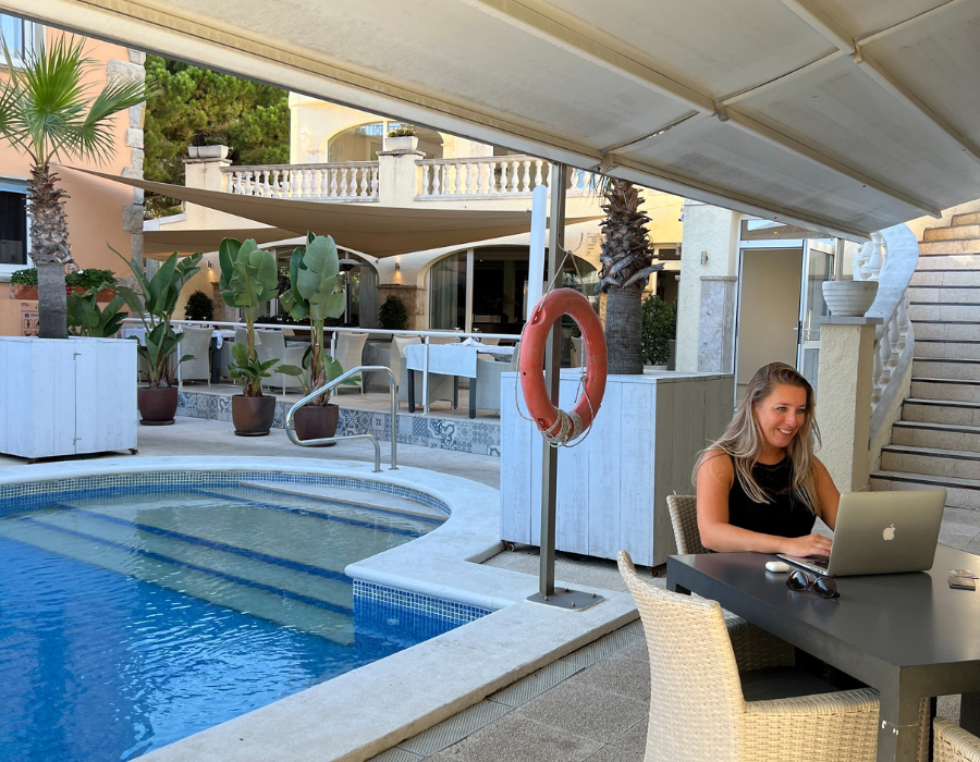 A workation as the ultimate reward for your team | Working Remotely