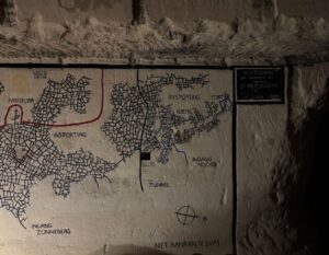 routekaart van de mijnen/grotten in maastricht