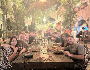 brandfirm bij het avond eten