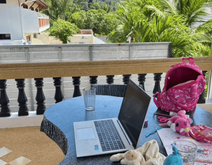 laptop van lisanne in thailand
