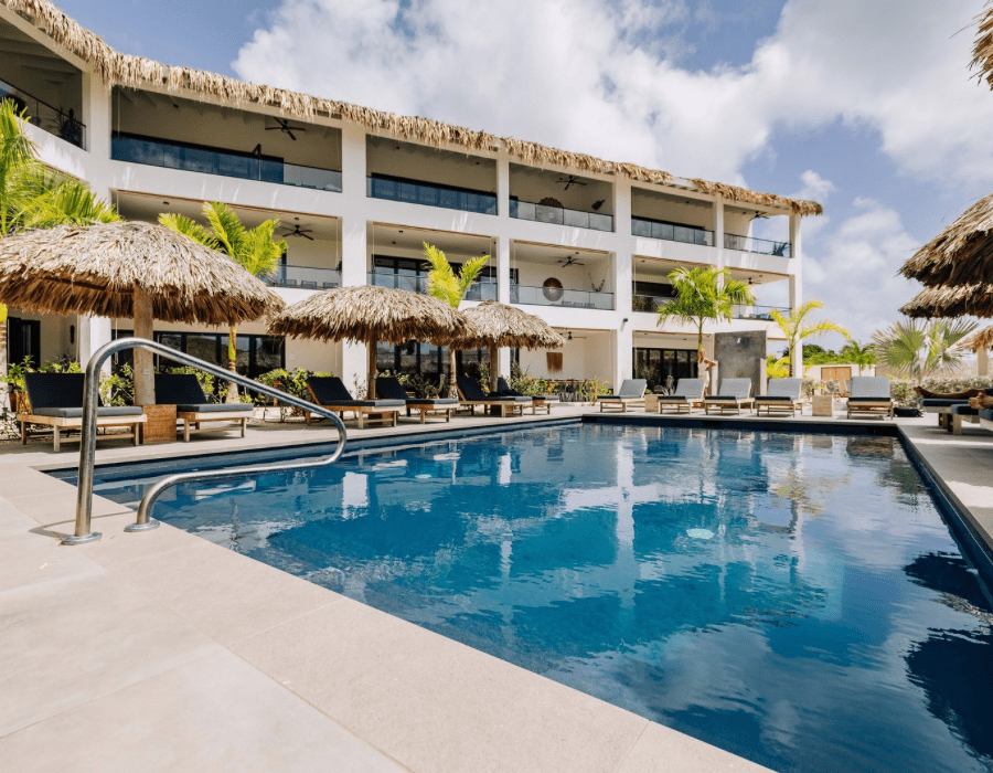 zwembad Belnem House Bonaire