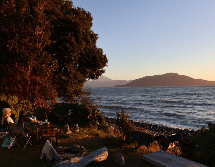 sacha tijdens een zonsondergang