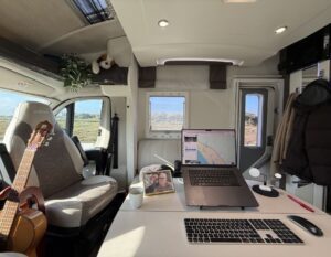 Remote workspace in Henno's RV